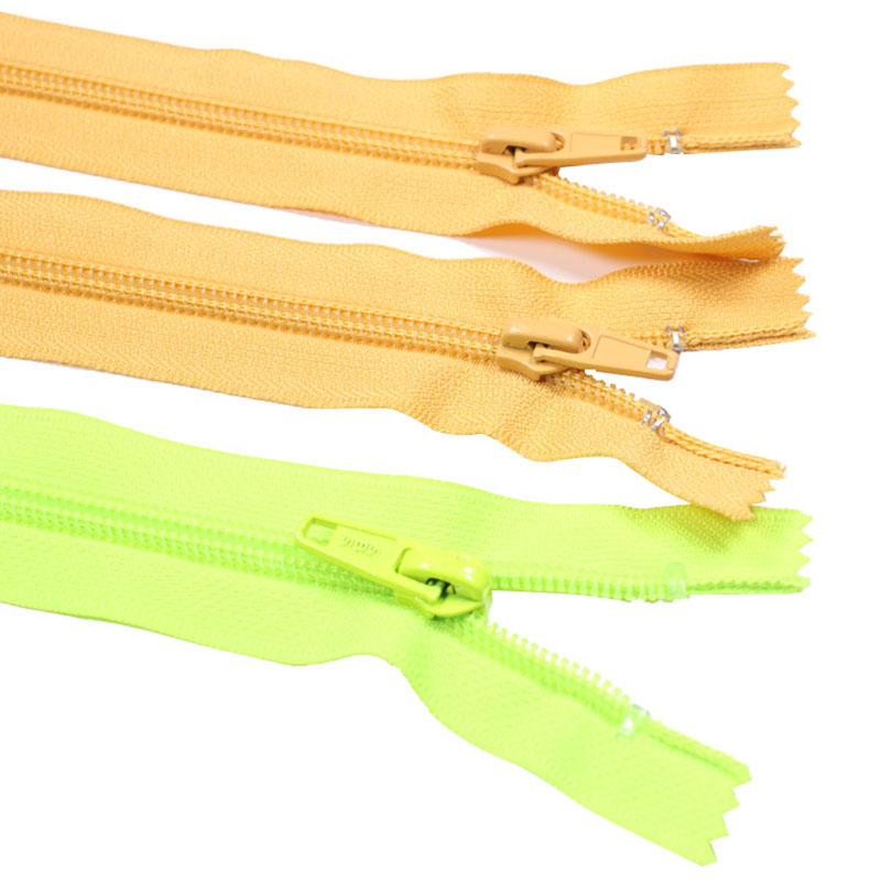 Nylon zipper