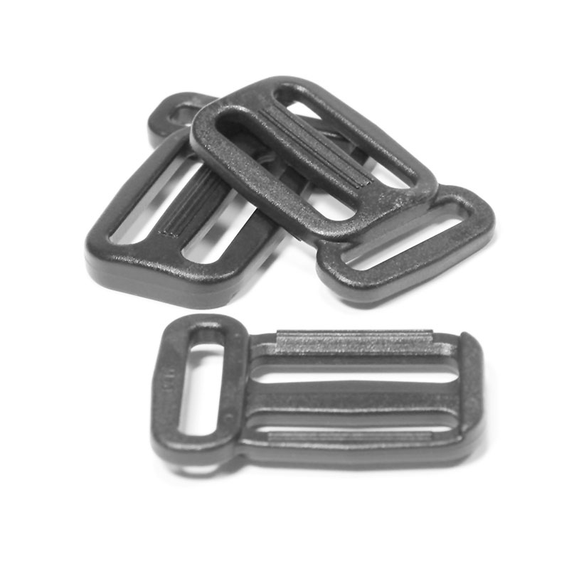 Adjustable buckle
